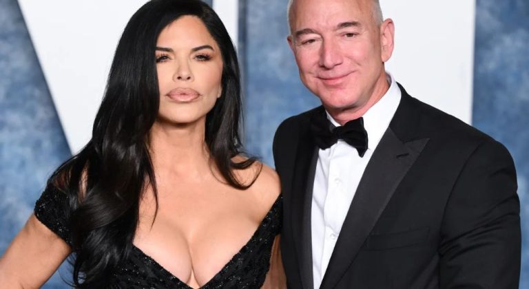 Jeff Bezos And Lauren Sánchez