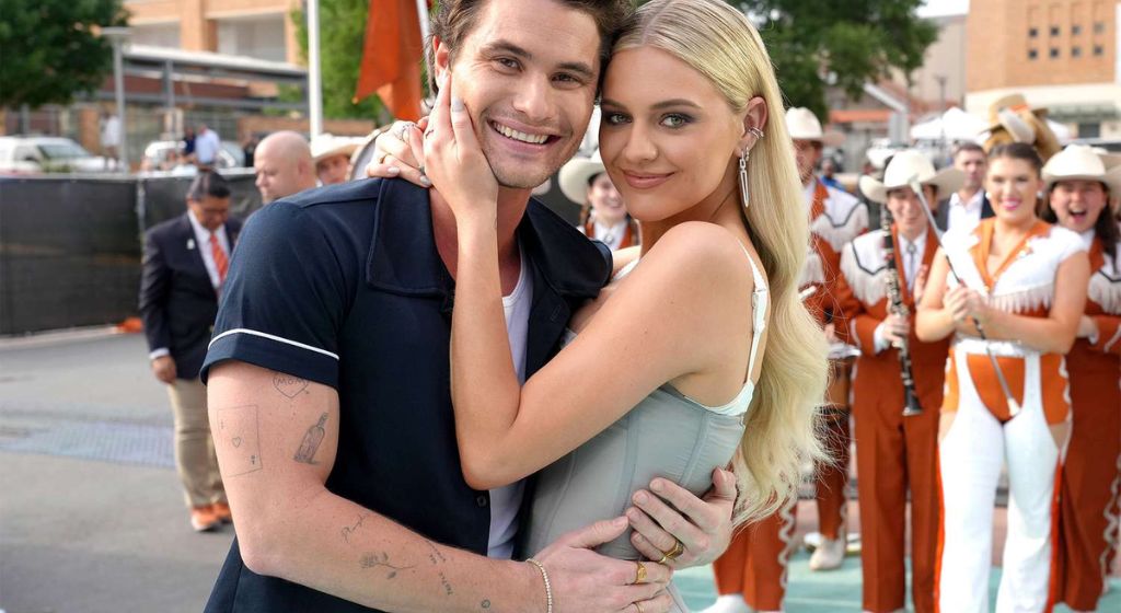 Kelsea Ballerini and Chase Stokes