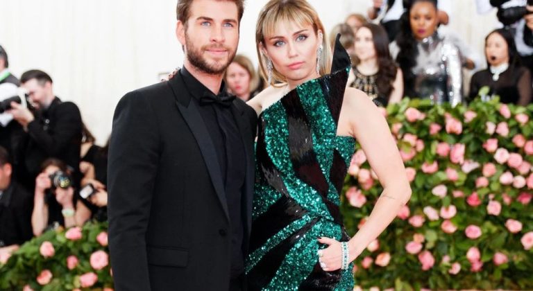 Miley Cyrus And Liam Hemsworth